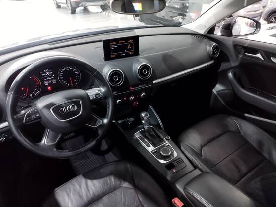 AUDI A3 1.4 TFSI SEDAN ATTRACTION 16V GASOLINA 4P S-TRONIC